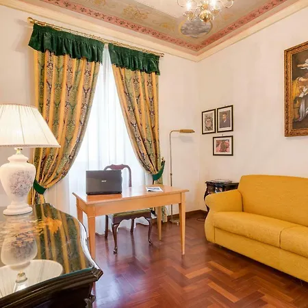 Vittoria Street Charming Рим
